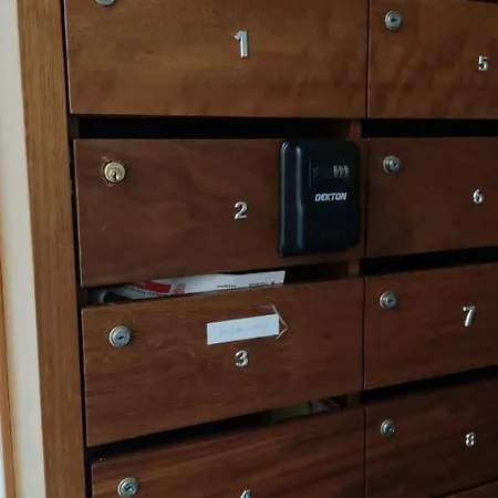 アパート Hampton Court, Block C, N.2