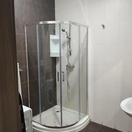 Appartement Hampton Court, Block C, N.2 *