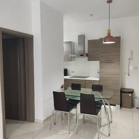 Apartamento Hampton Court, Block C, N.2 St Paul's Bay