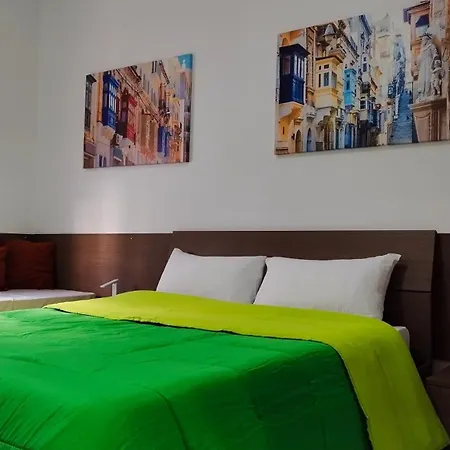 Hampton Court, Block C, N.2 セント・ポールズ・ベイ