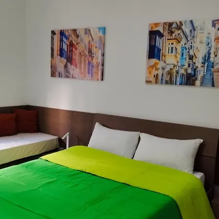 Hampton Court, Block C, N.2 アパート セント・ポールズ・ベイ