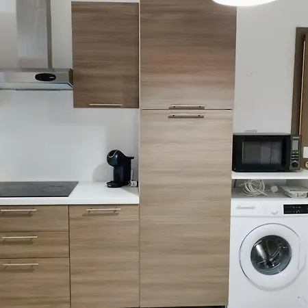 Hampton Court, Block C, N.2 Appartamento *